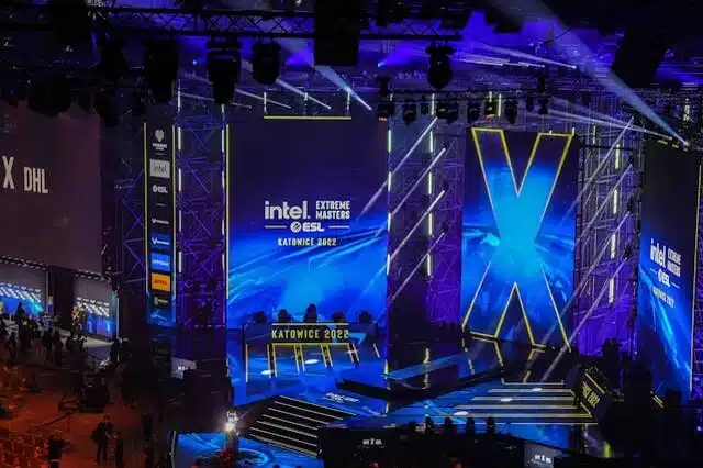 esports бакалавър Норвегия